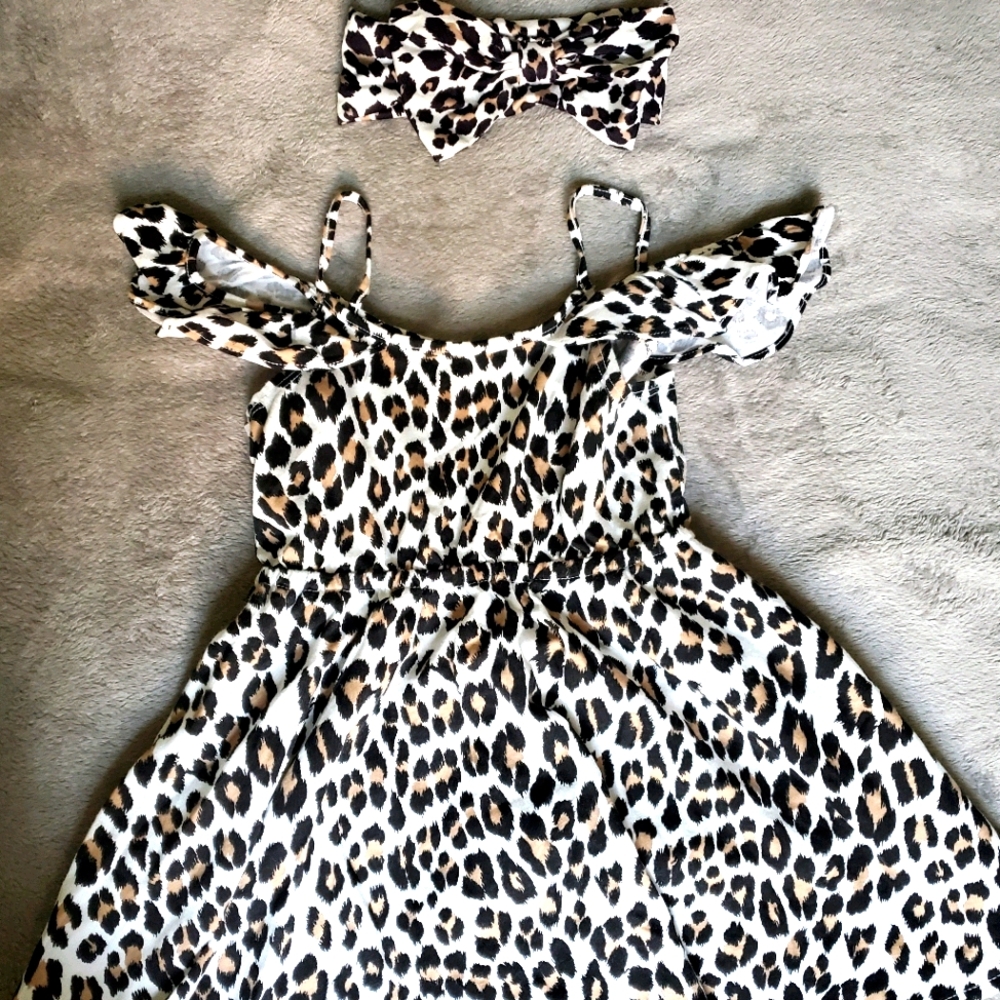 Toddler girl matching dress and headband combo.